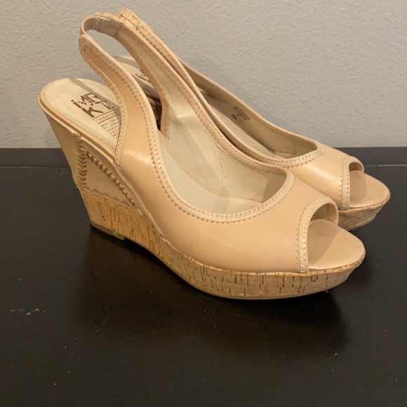Cream Wedges - Picture 2 of 6